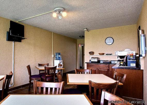 Airport Inn Flint Restoran gambar